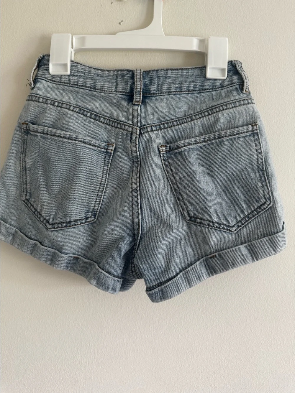 PacSun Light Wash Denim Shorts - mom short